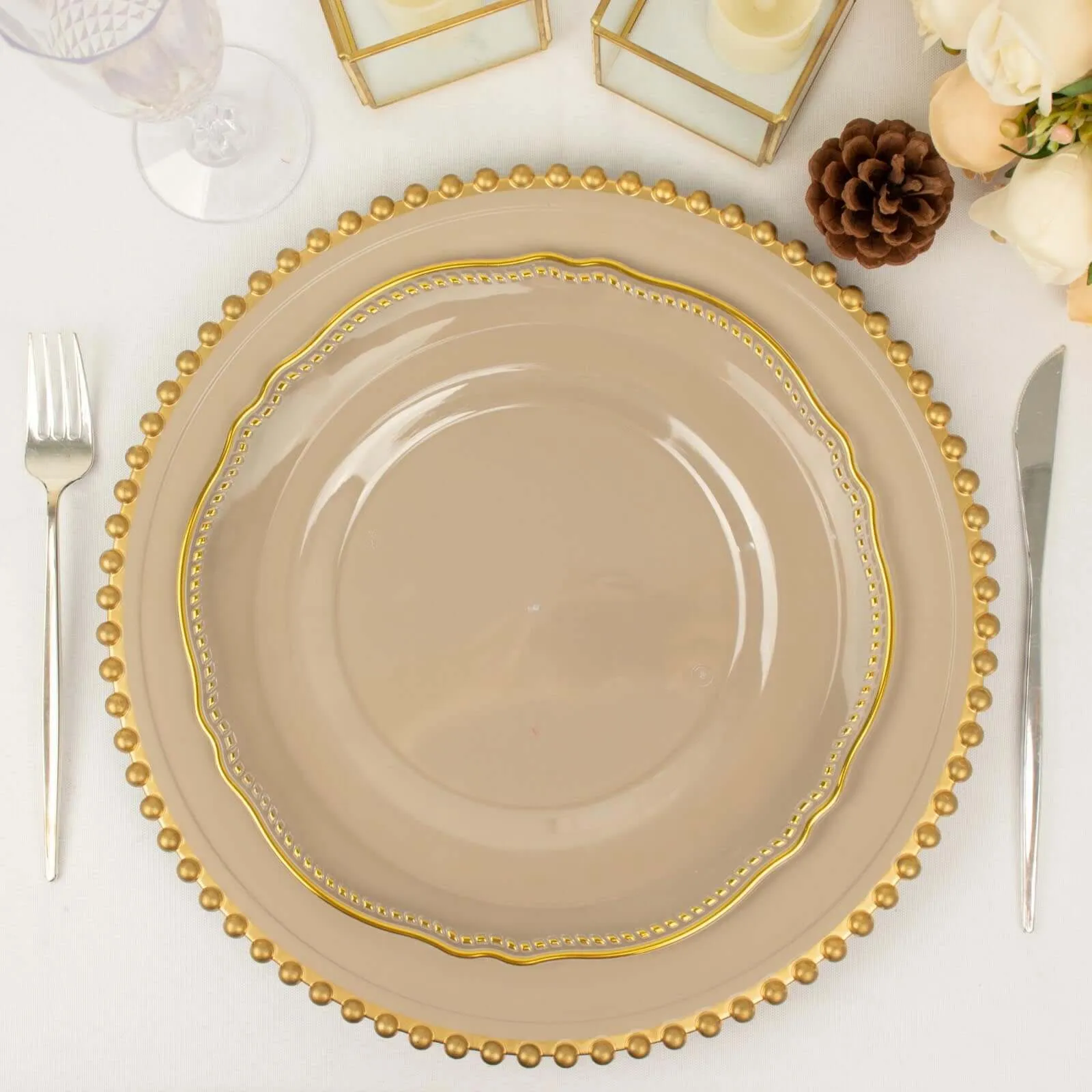 10 Pack 10" Clear Gold Scalloped Rim Disposable Dinner Plates, Large Plastic Party Plates