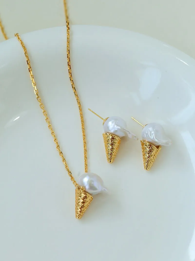 Ice Cream Baroque Pearl Chain Pendant Necklace