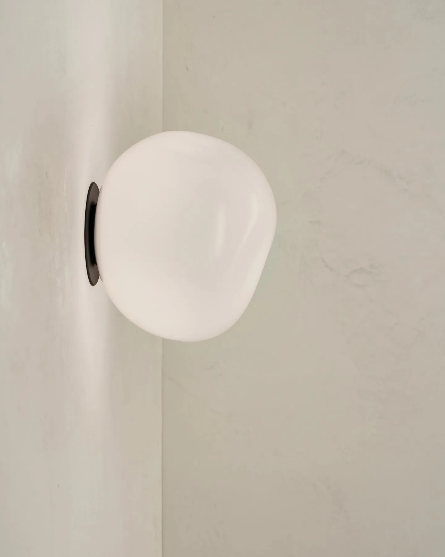 Lacuna Sconce - Medium