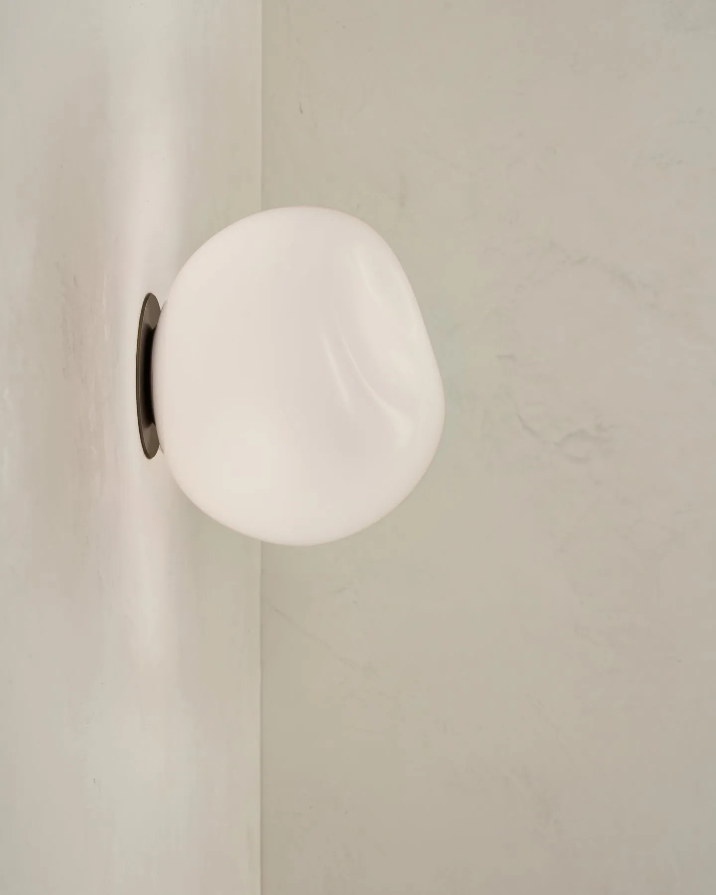 Lacuna Sconce - Medium