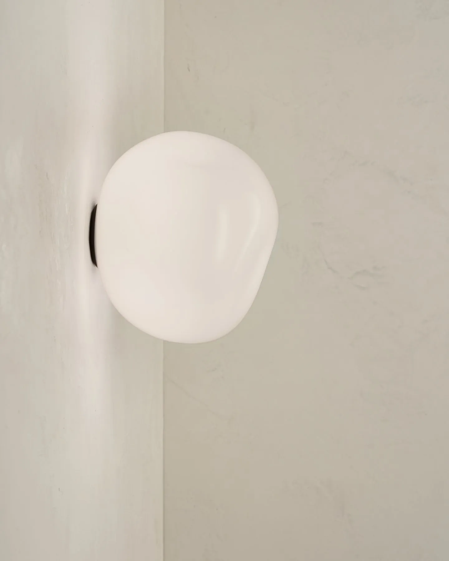 Lacuna Sconce - Medium