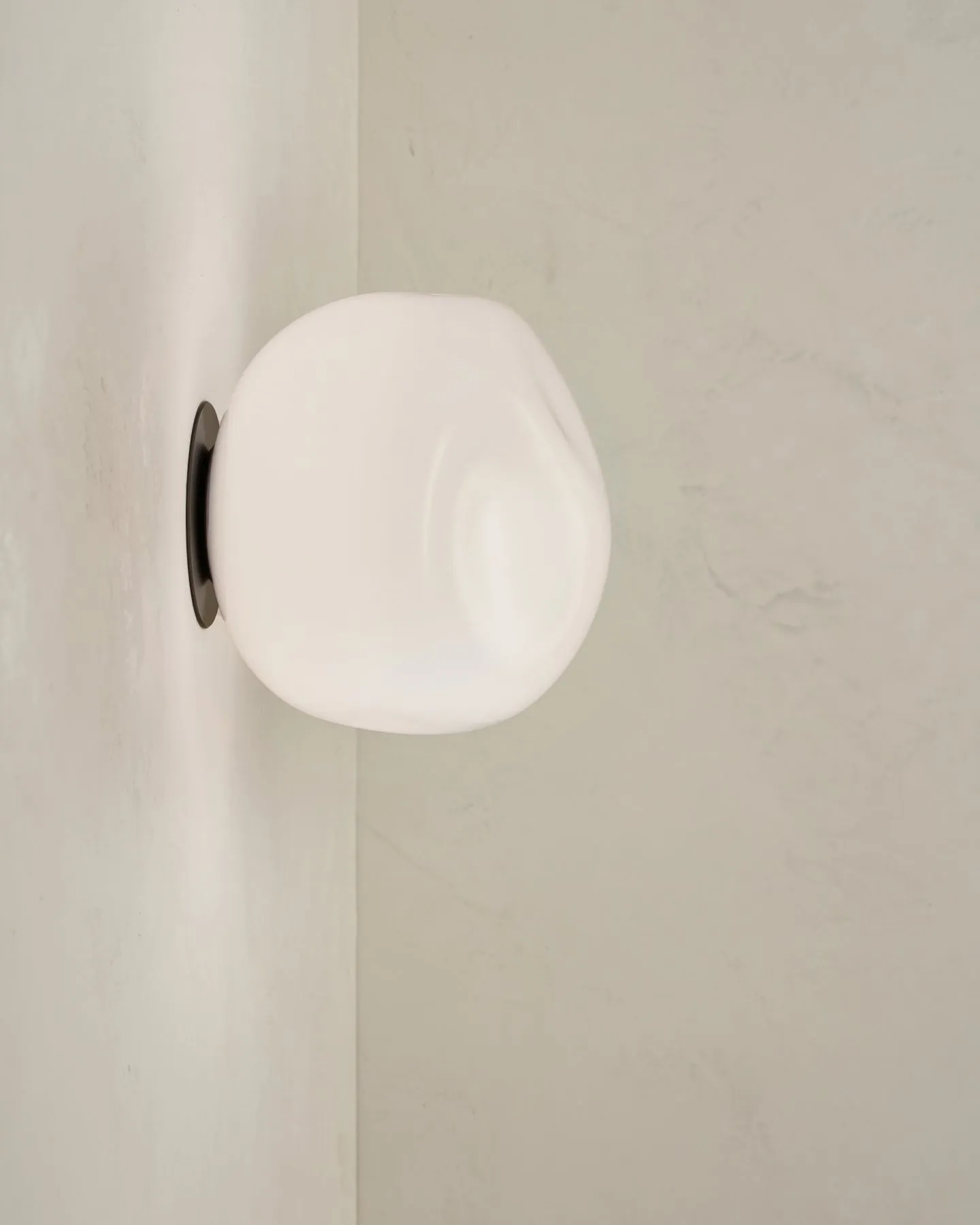 Lacuna Sconce - Medium