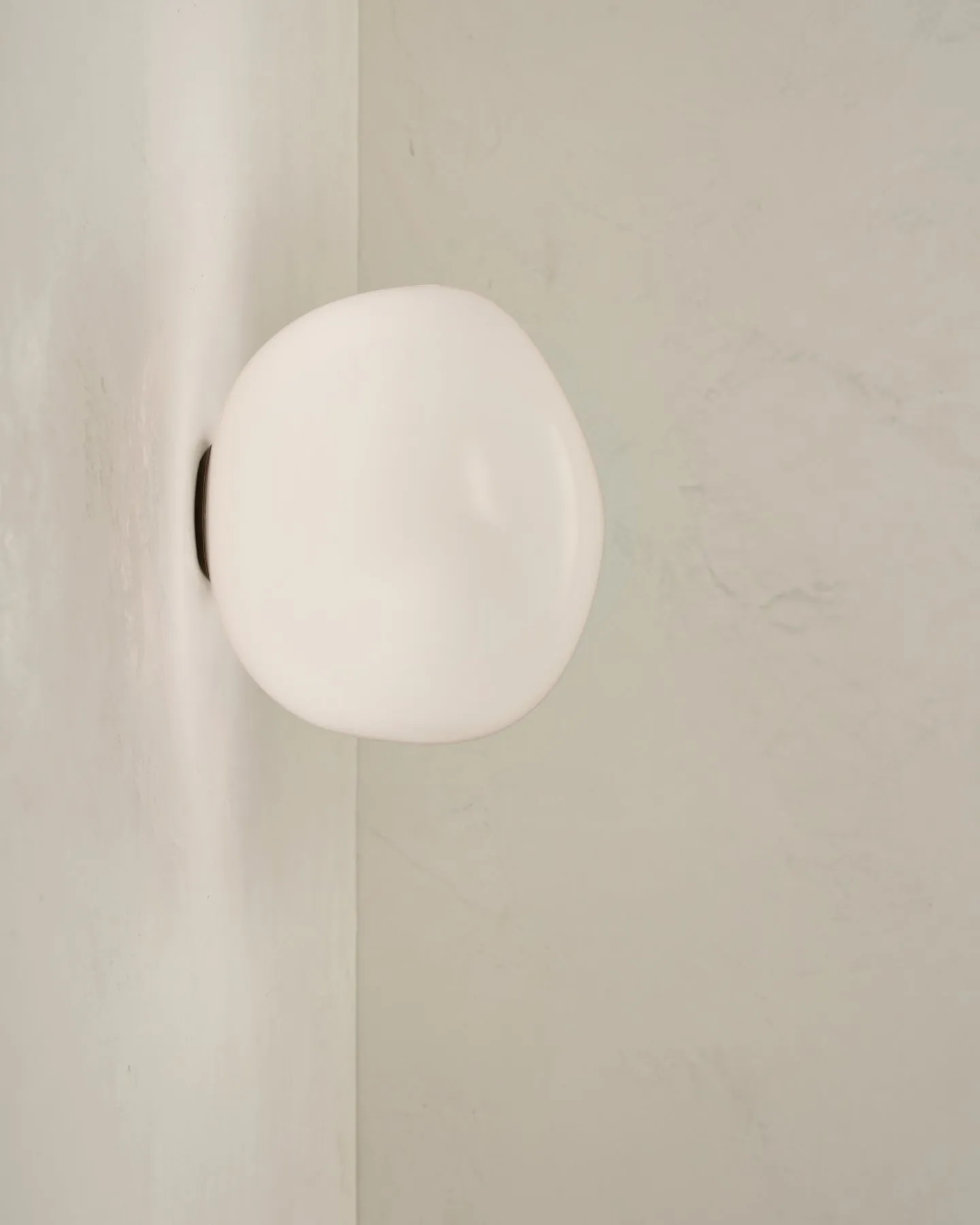 Lacuna Sconce - Medium