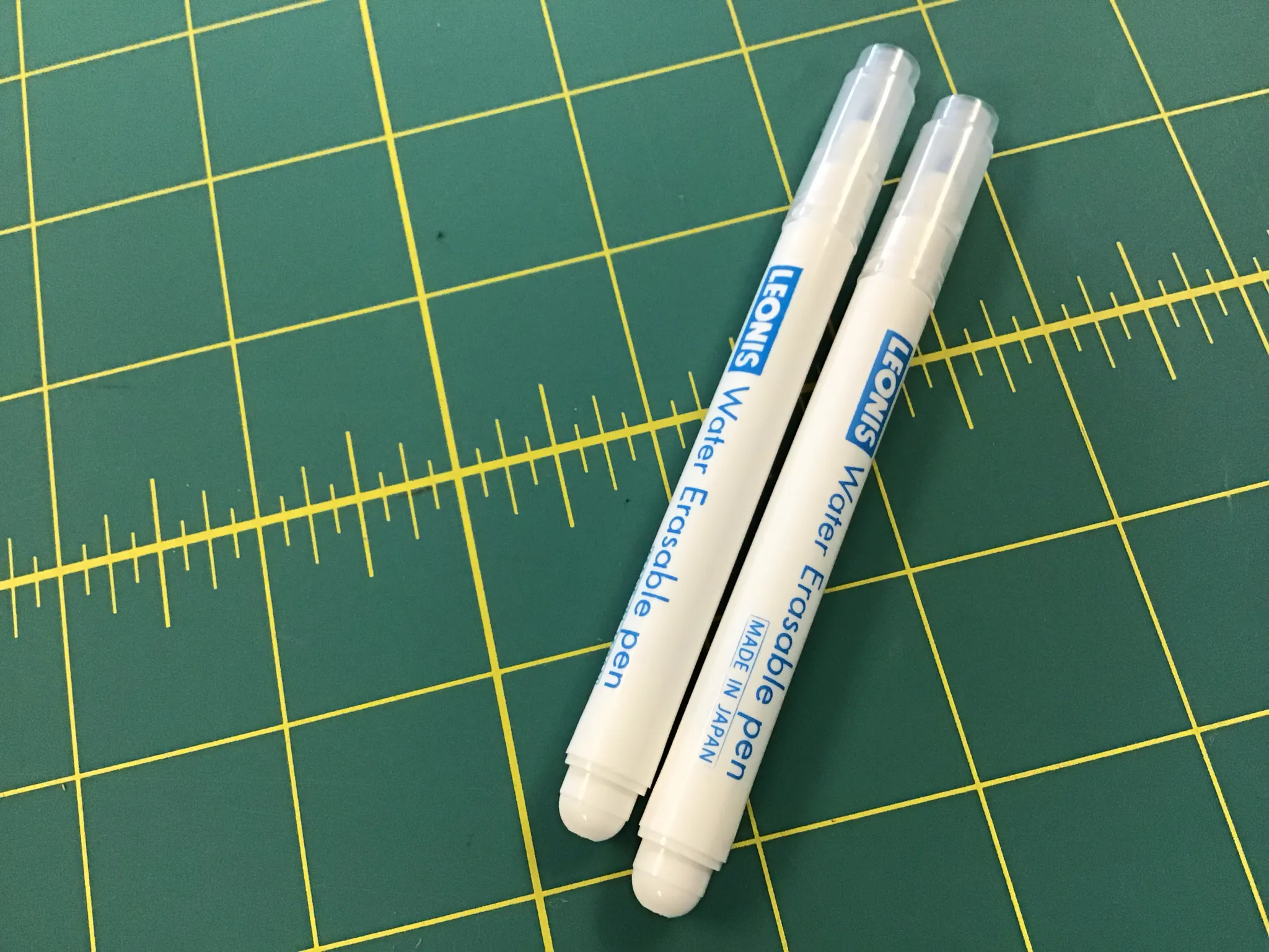 Leonis Water Soluble Fabric Pen